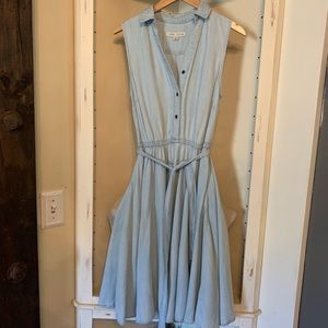 Larry Levine Sleeveless Dress